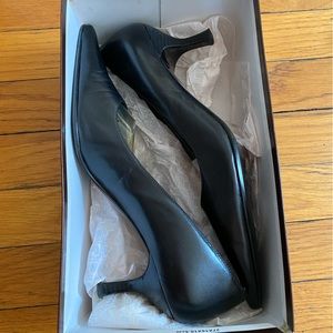 Bandolino shoes pumps